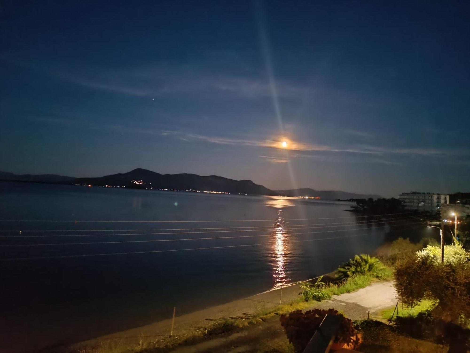 Mare E Monti1 Daire Kamena Vourla Dış mekan fotoğraf